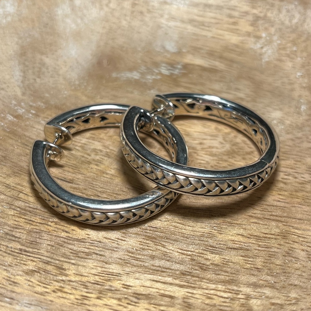 *SOLD* Scott Kay Basket Weave Hoop 925 Sterling Silver Earrings - Picture 2 of 16